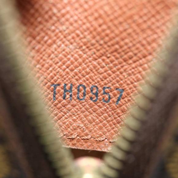 LOUIS VUITTON Monogram Trousse Demi Ronde Cosmetic Pouch M47520 LV Auth 70486 - Picture 12 of 16